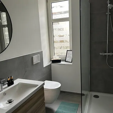 Modernes - Alt-west Apartment